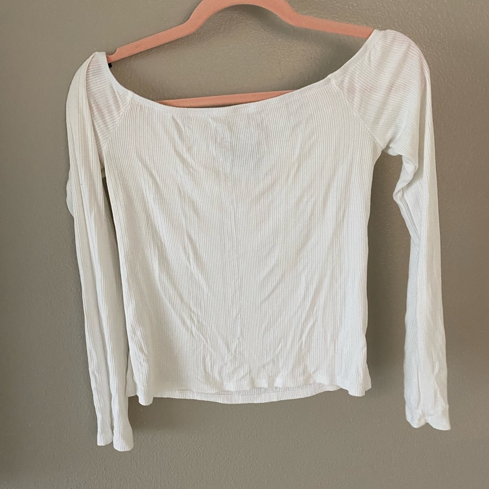 Forever, 21 blouse over the shoulder
